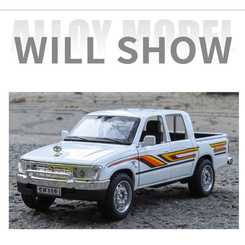 1/32 Toyota Hilux Pickup Alloy Car Model Diecasts Metal Off-road Vehicles Car Model Sound and Light Simulation Collection Kids Toy Gift