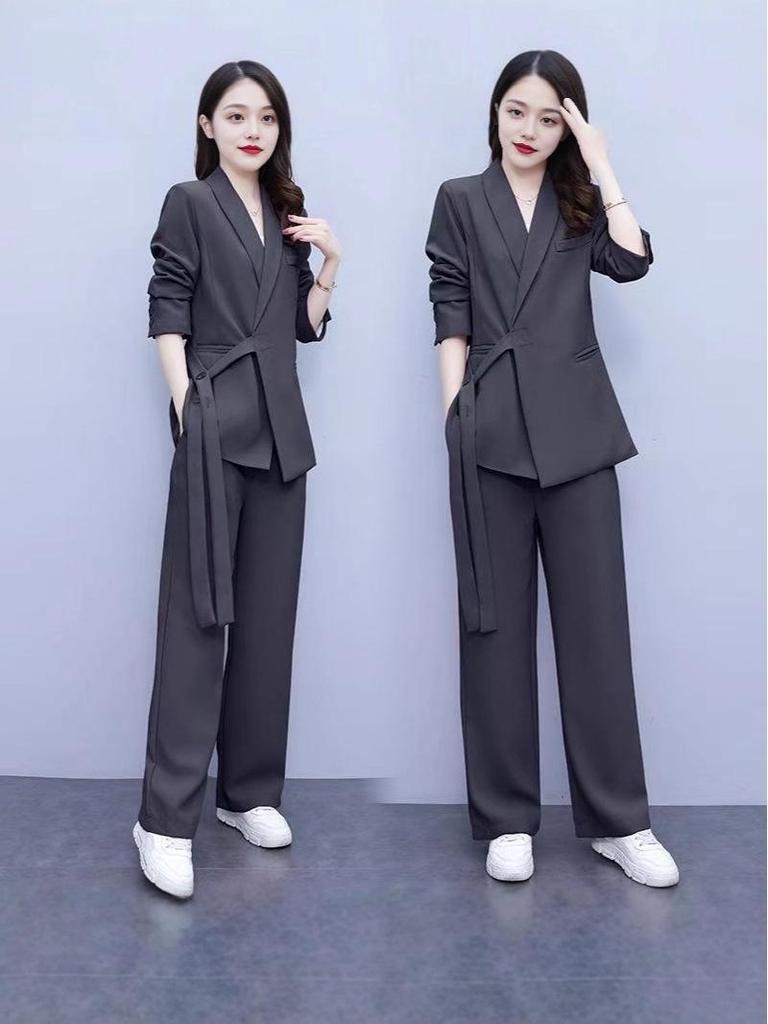 Spring & Autumn Plus Size Women's Wide-Leg Pants Two-Piece Set - Age-Reducing and Fashionable