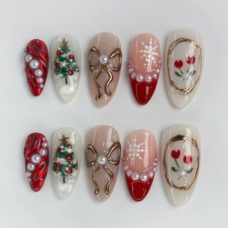 30PCS Pearl Bow Snowflake Christmas Wearable False Nail Tips (European American Style)