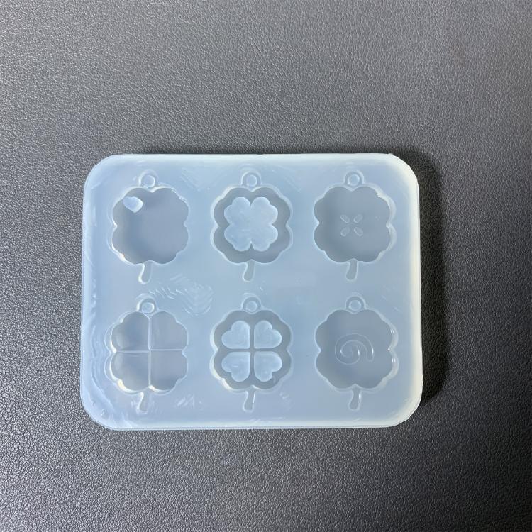 Festival Clovers Ornament Resin Mold 4Pcs Silicone Pendant Mold for Festive Jewelry and Hanging Decoration Crafting