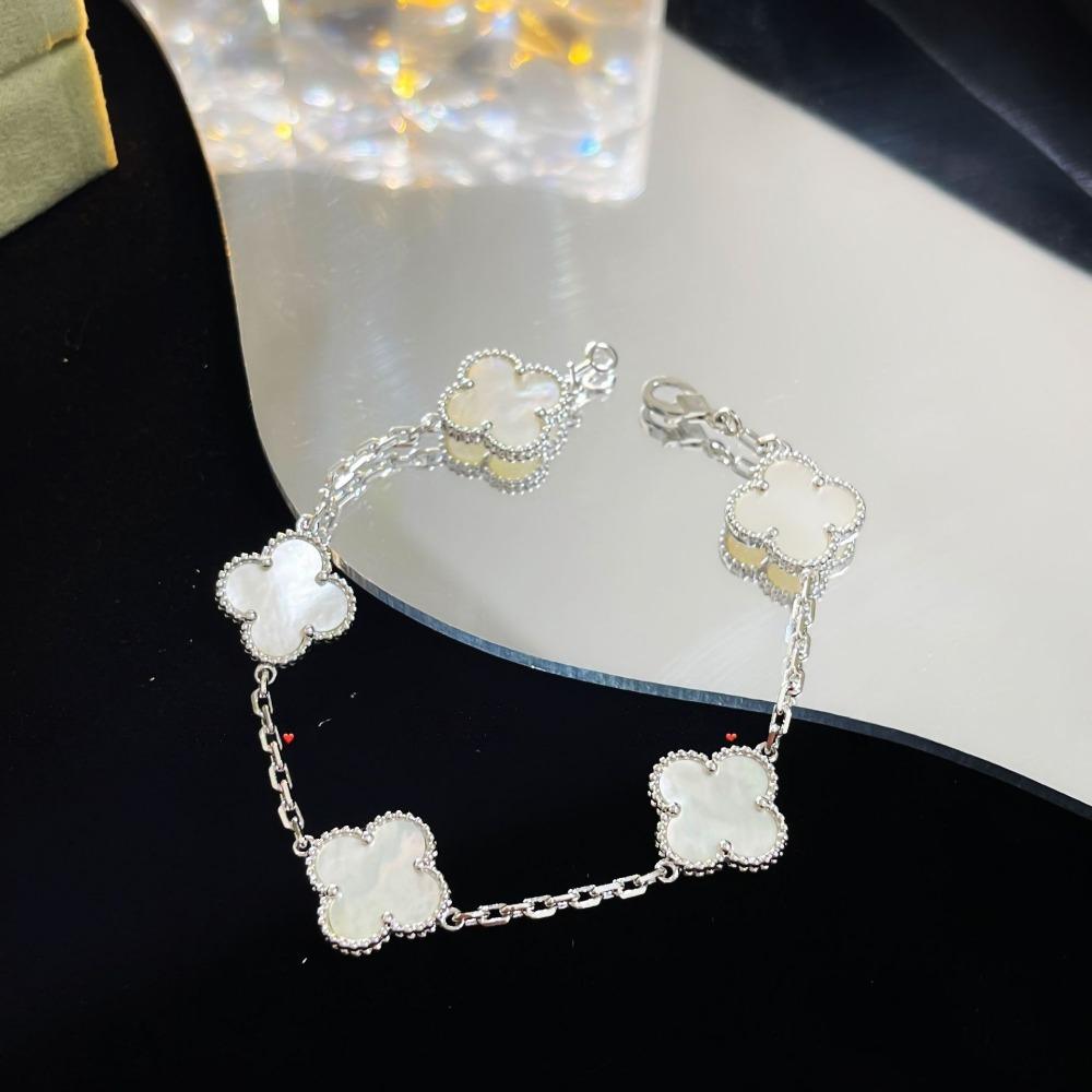 

Браслет «Четырехлистный клевер» с пятью цветками, версия High, натуральный фиолетовый халцедон, лазерная CNC-резьба, 18 карат, не тускнеющий, женский браслет 925 silver