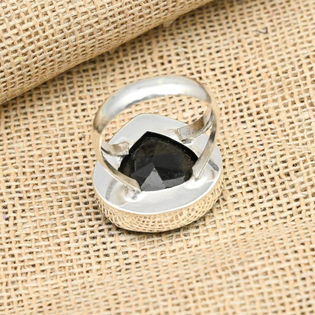 Anillo elegante hecho a mano de la joyería de la plata esterlina sólida 925 de la piedra preciosa del granate rojo para las mujeres