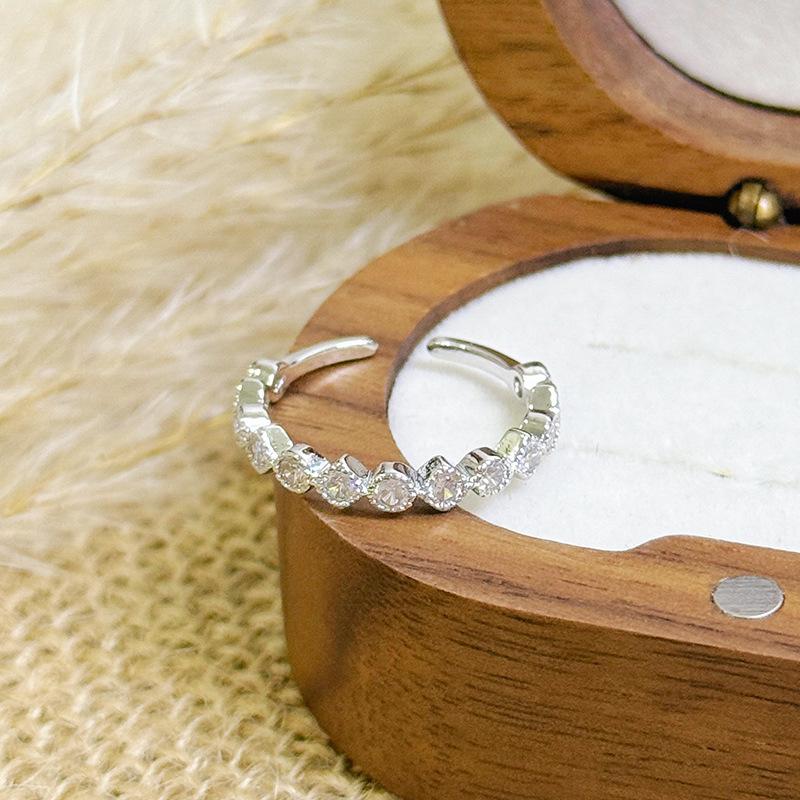 [Ice Crystal Butterfly Shadow] Sea Blue Zircon Exquisite Butterfly Opening Ring Light Luxury Niche Super Immortal Stacked Ring Woman