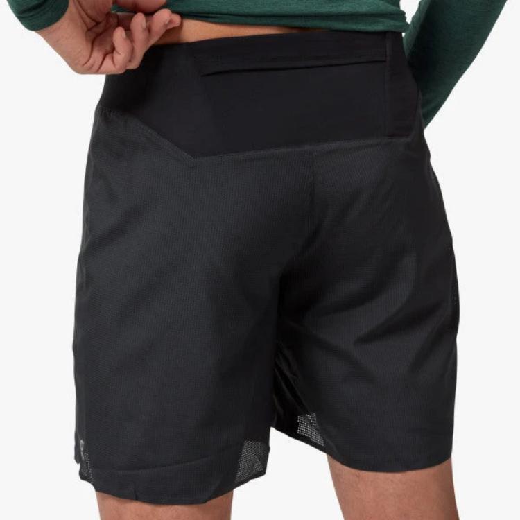 On Running Lightweight Shorts Fashi Versatile Simple Casual Shorts Men shorts Black 125.00133