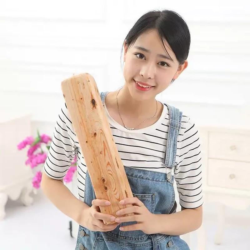 Jucărie Pernă de Pluș cu Aspect Realist de Lemn