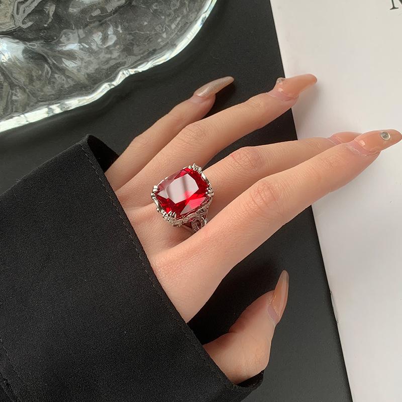Schmuck Kupferboden Vergoldet Simulation Schatz Korund Fett Rechteckig Luxus Eingelegter Ring Damen 14 * 16