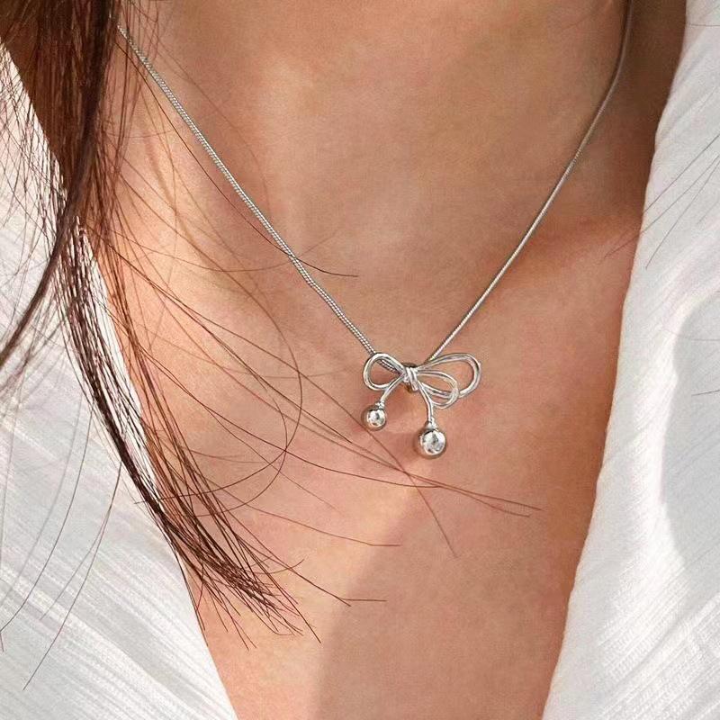 Simple Bow-Knot Pendant Sweater Necklace Charm Women Girl Summer New Fashion Geometric Chokers Clavicle Chain Party Jewelry Gift
