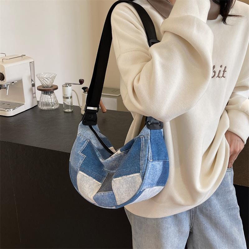 Джинсовая сумка в клетку женская сумка на плечо подмышками сумка на плечо сумка синий — фото 13