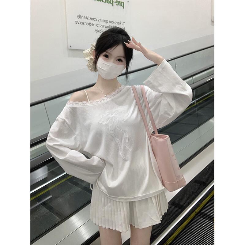 La Chapelle Women's Long-Sleeve Off-Shoulder Lace Bow T-Shirt