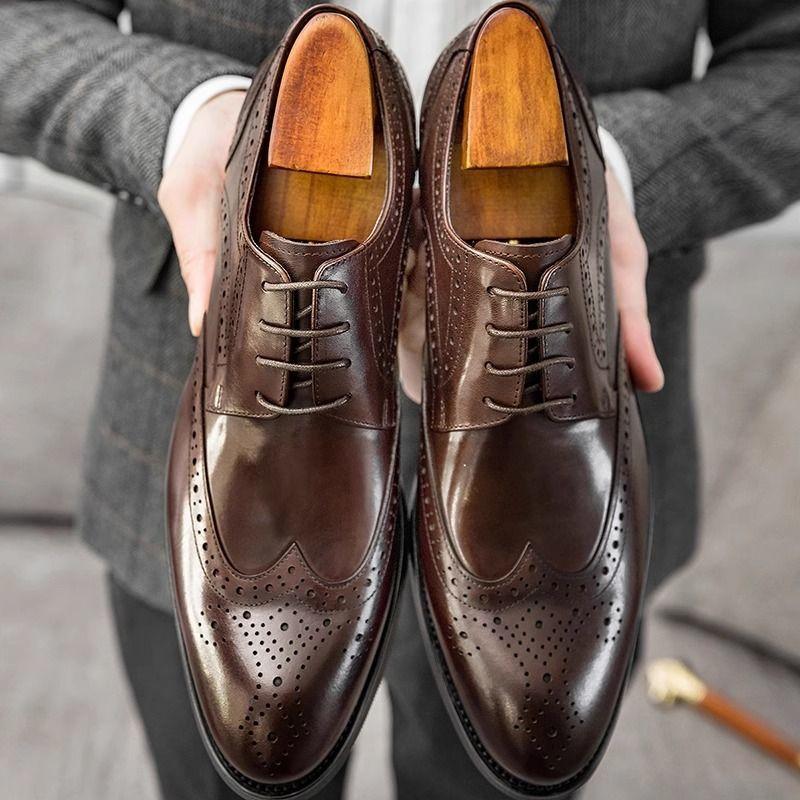 

Pointed Toe Brogue Carved Men s 2025 New British Style High-End Leather Formal Business Wedding Groom Derby Shoes 39