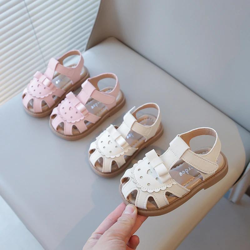 Toddlers Baby Kids Princess Shoes for Girls Toe-covered Anti-kick T-strap with Bowtie Sweet Summer Sandals Cut-outs 2025 Summer