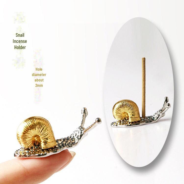 Pure Copper Gourd Incense Holder with Nine-Hole Water Drop Design for Indoor Use