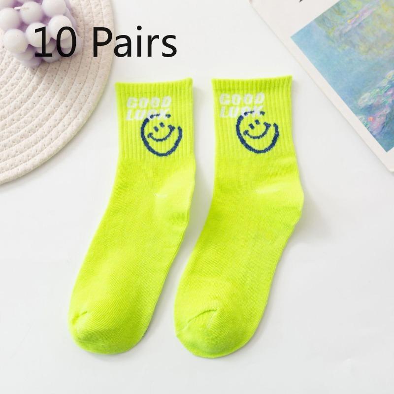 10 Pairs of Female Autumn and Winter Personality Letter Smiley Face Sports Tube Socks