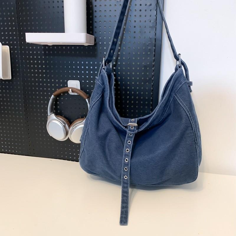 Denim Shoulder Bag For Women With Vintage Style And Large Capacity For Daily Commuting