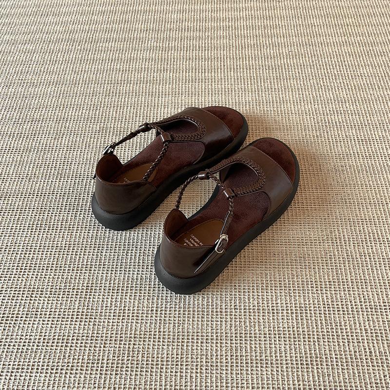 Spot~ Flat-bottomed comfortable sandals for women's summer new outer wear with skirts, beautiful and versatile Roman shoes for women