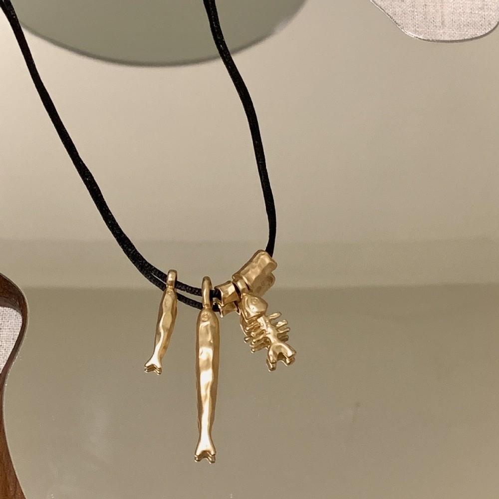 Adjustable Bone Pendant Choker Vintage Sweater Chain Versatile Fish Pendant Necklace  Ocean Animal