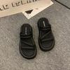 Internet Celebrity Popular Slippers Muffin Bottom Beach Cool Slippers Women Wear 2025 Summer New Solid Color Sandals Stepping On Shit Feeling