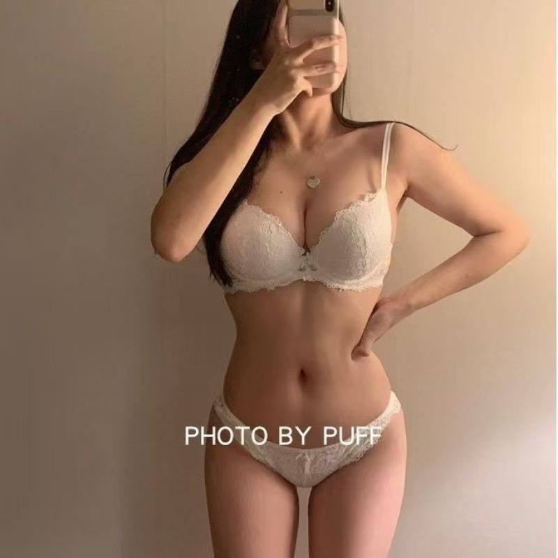 Female Autumn and Winter Sexy Lace Gathers Together To Collect Assistant Milk To Prevent Drooping Underwear Suit