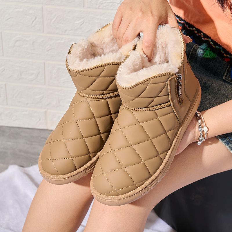 New Luxury Women's Short Boots Thickened and Cotton Warm Snow Boots Winter Thick Bottom Anti Slip Modern Boots with Velvet