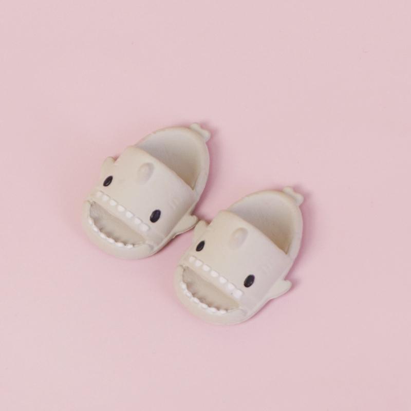Pair Of Dollhouse Miniature Things Cute Shark Slippers Doll Shoes Suit For Ob11 Bjd Gsc Accessories DOD YMY 1 12 1/12 Kid Friendly Entertaining Fun