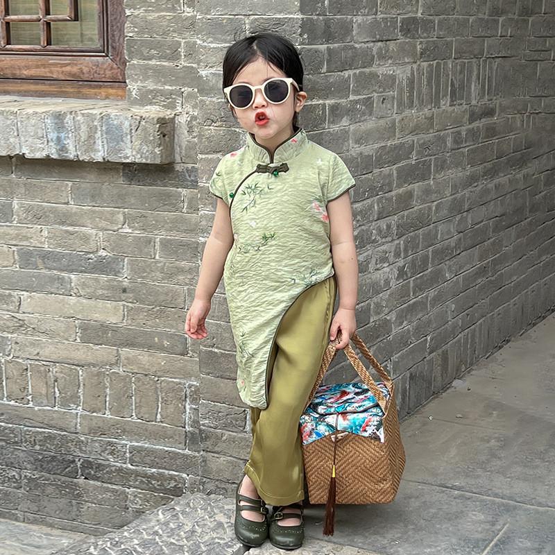 Elegant Chinese Style Summer Outfit For Girls Featuring Beautiful Floral Qipao Top And Stylish Pants Set For Ages 3 To 8 Years