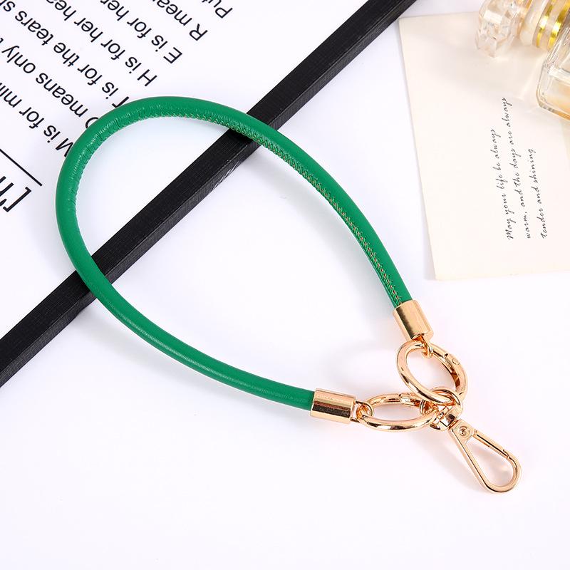 Trendy 6mm Leather Cord Keychain: Fashionable Wrist Strap Mobile Phone Lanyard