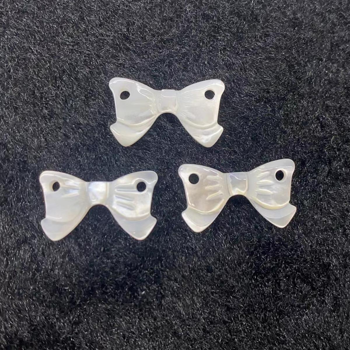 1Pc Natural White Mother Of Pearl Bow Charms 10x18mm Double Hole Sea Shell Bowknot Beads For DIY Sweet Earring Bracelet Jewelry Making 1Pc/10x18mm