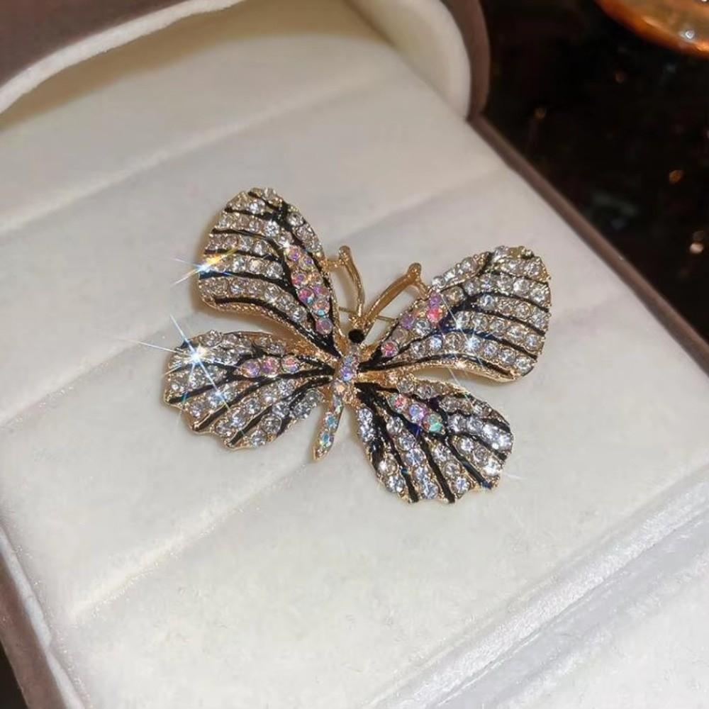 Fashion Vintage Butterfly Brooches Metal Alloy Colorful Cardigan Clip Crystal Insect Sparkling Enamel Pins Party Jewelry