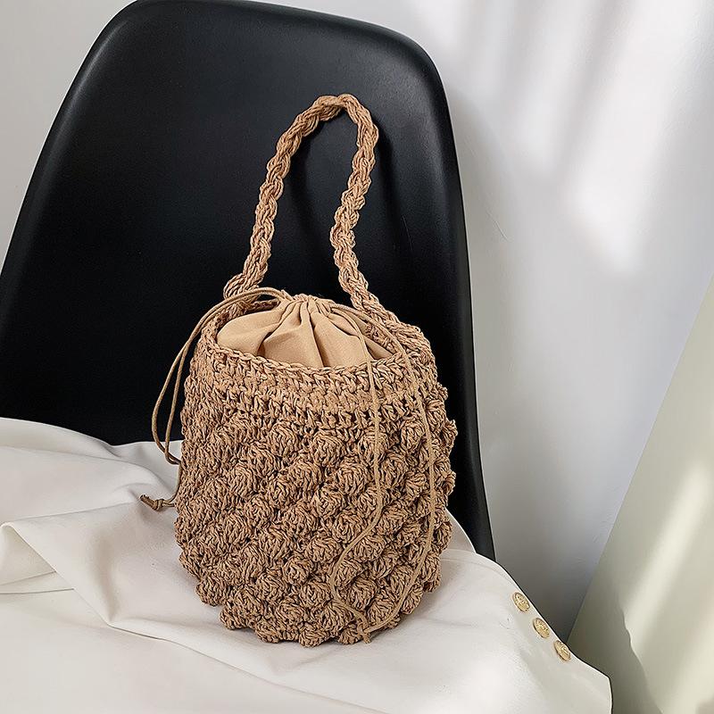 

Yogodlns Summer Handmade Crossbody Bag for Women Beach Shoulder Bag Weaving Drawstring Straw Bucket Bag Female Travle Small Handbags Tote 18x15x22cm хаки