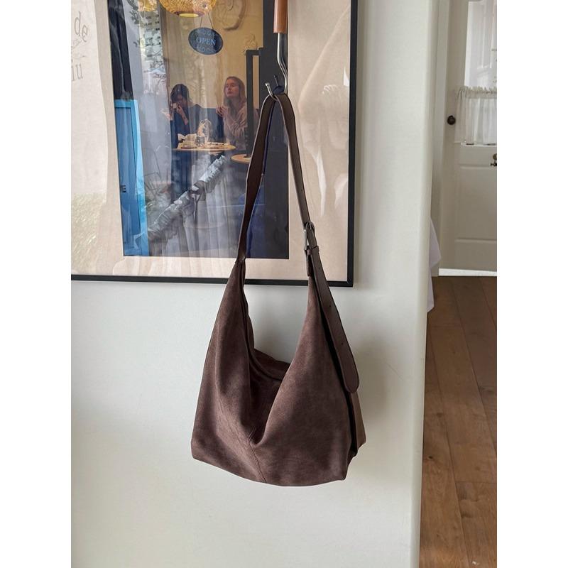 

Замшевая сумка через плечо женская новая осенне-зимняя универсальная сумка-мессенджер ретро большая вместительная сумка-тоут для поездок на работу