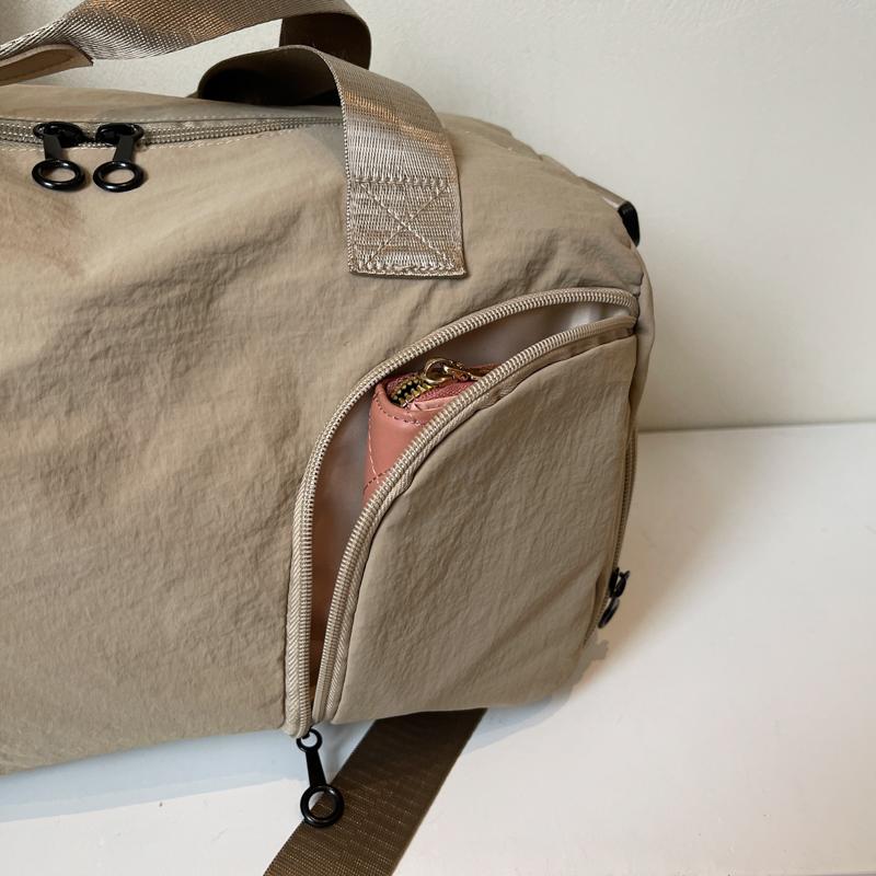 Outdoor Travel Bag Women's Shoulder Sports Bag Lightweight Crossbody Bag Separation Shoes Bags