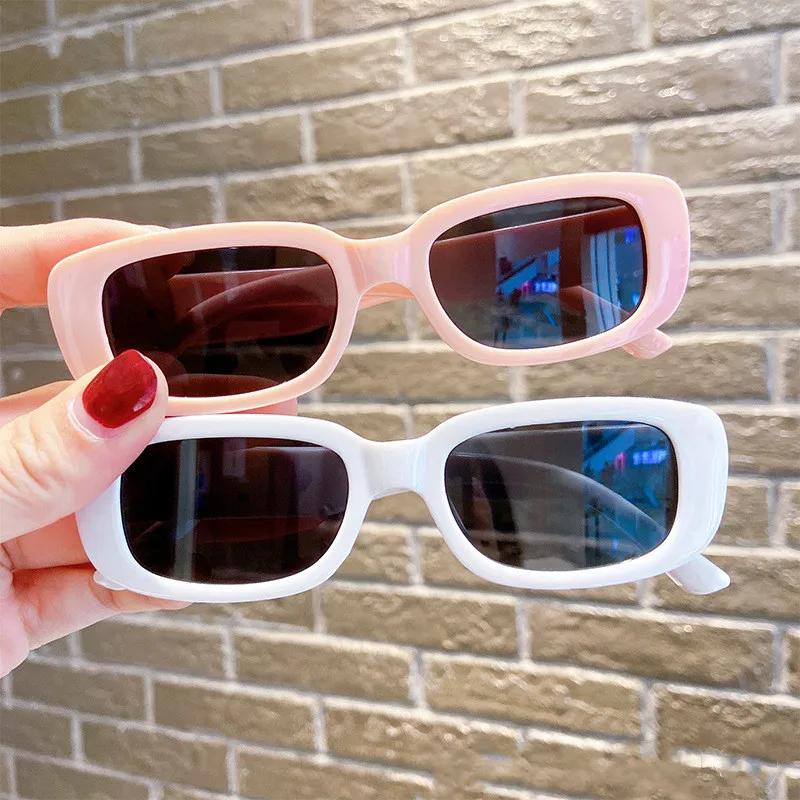 Okulary Uv400 Ochrona UV Chłopięce i Dziewczęce Nowe Dziecięce Małe Kwadratowe Oprawki Okulary Przeciwsłoneczne Matowe Kreskówkowe Okulary dla Dzieci