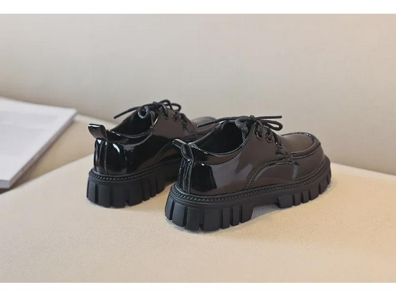 British Style 2023 Black Leather Shoes for Kids: Medium & Large, Lace-Up, Thick-Soled, Perfect for Students' Performances, Boys & Girls.