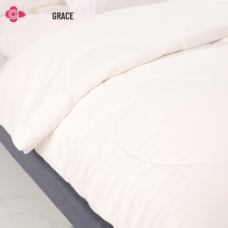 Grace Cloud Cotton Quilt