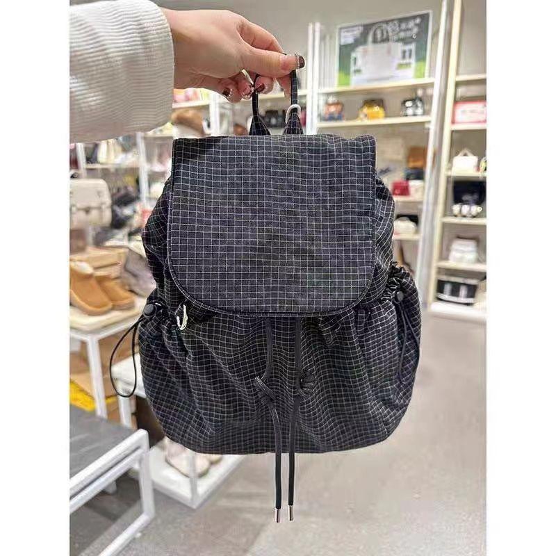 Niche Fashion Lightweight Retro Backpack Large Capacity Backpack Casual Versatile Commuter Plaid Schoolbag