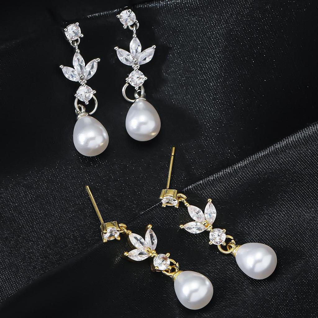 Luxurious European & American Long Pearl Drop Earrings with Zircon
