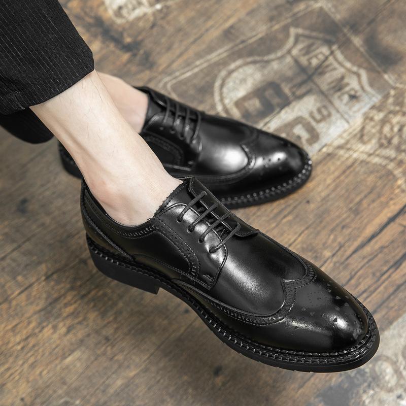 Brock Leder Schuhe eingraviert Britischer Stil Business Freizeit Friseur Hochzeits Bräutigam Schuhe Braun