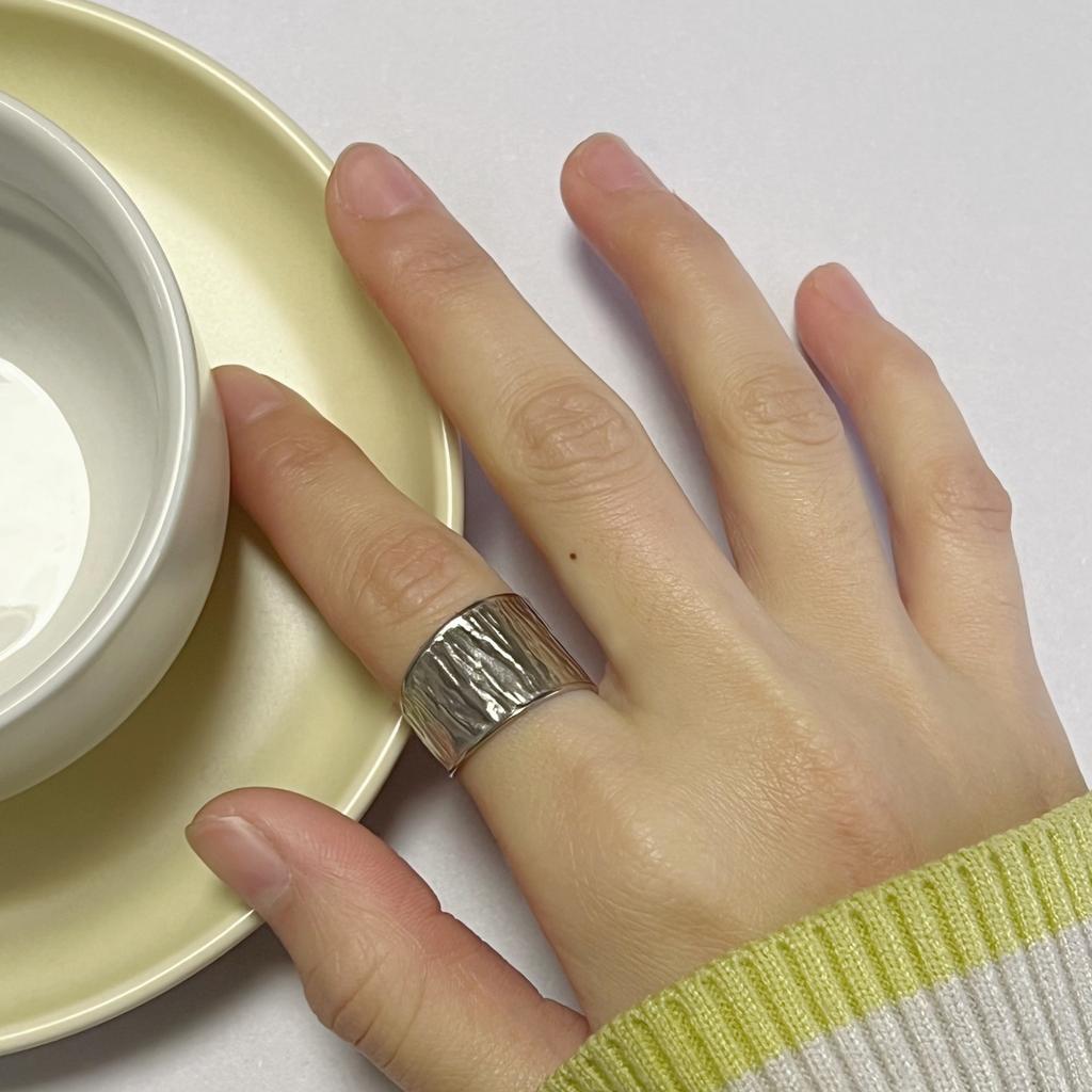 [Stainless Steel Textured Ring] A Wide Stainless Steel Foil Textured Hydraulic Ring, A Retro Open Adjustable Ring