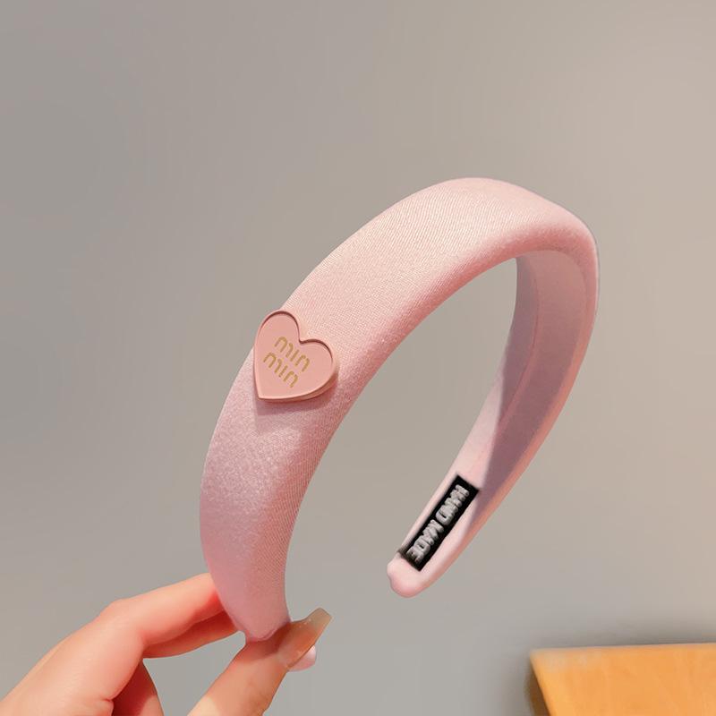 Soft Fluffy Headband - Retro Niche Sweet Commuting Hair Accessory for Autumn/Winter