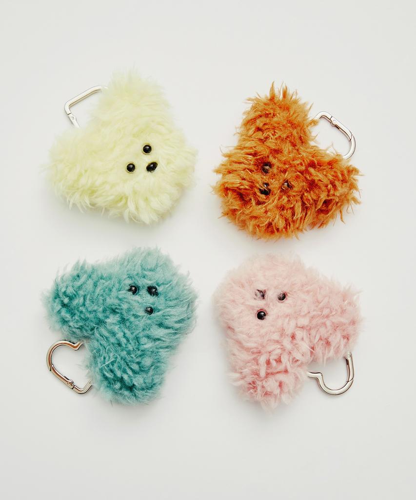 Carlyn Fluffy Keyring J73301010