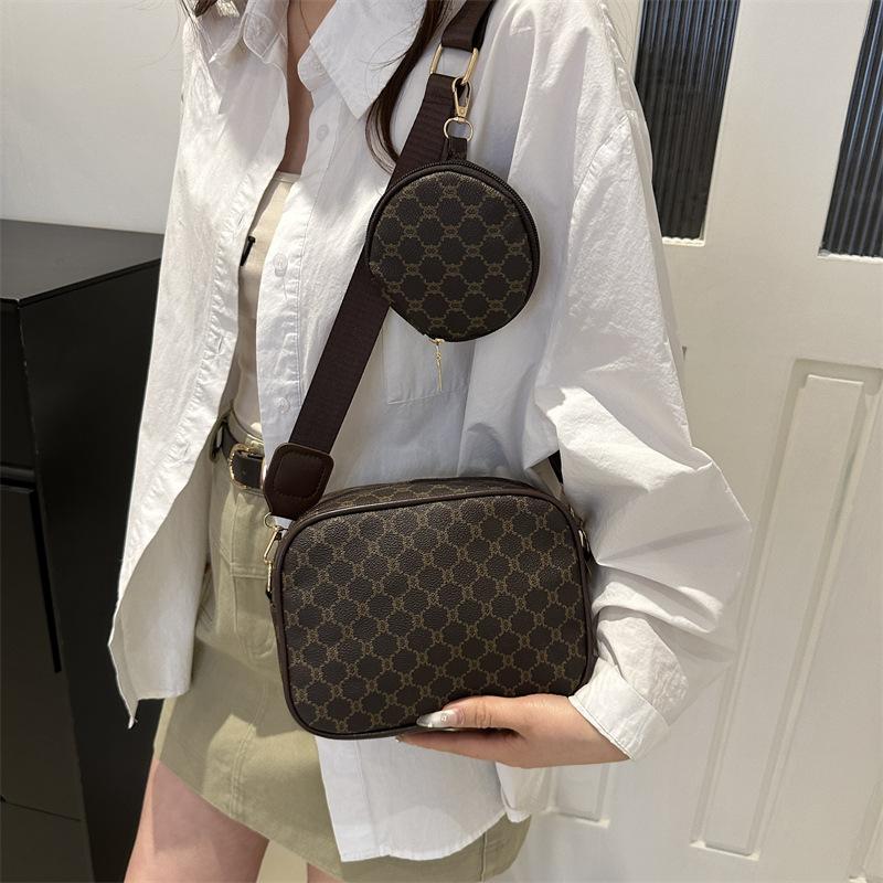 Simple Texture 2025 New Simple Casual Small Hanging Bag Two-piece Set Oblique Span Shoulder Small Square Women's Bag