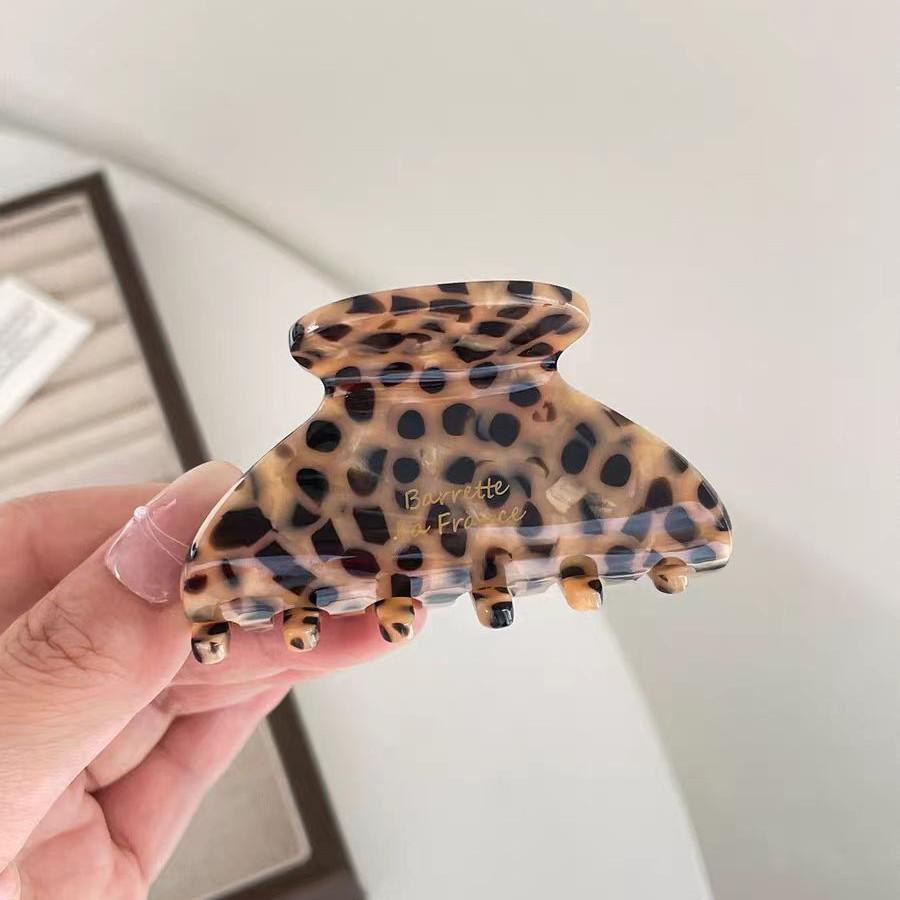 Medium Leopard Print Acetate Claw Clip - Elegant Women s Hair Accessory