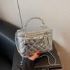 Women's 2025 Quilted Chain Bag: New Elegant Design, Autumn/Winter Trend, Versatile Crossbody Tote & Bucket Style.