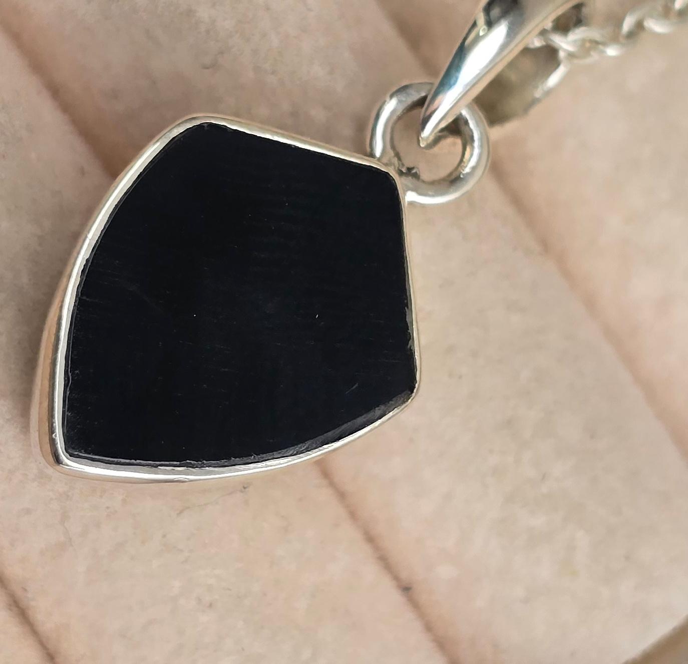 

Подвеска в форме щита из черного оникса, серебро 925 пробы, женское ожерелье, дизайнерская подвеска, подарок для нее