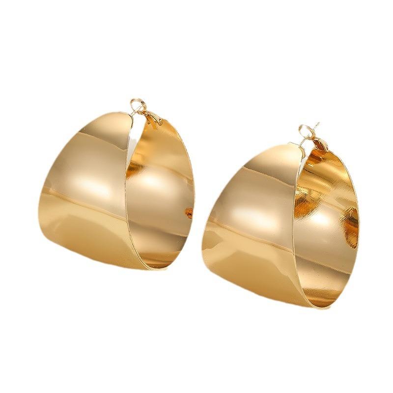 Chic Huggie Hollow Gold Color Hoop Earrings for Women Trendy Female Wide Circle Punk Smooth Earrings Statement Jewelry