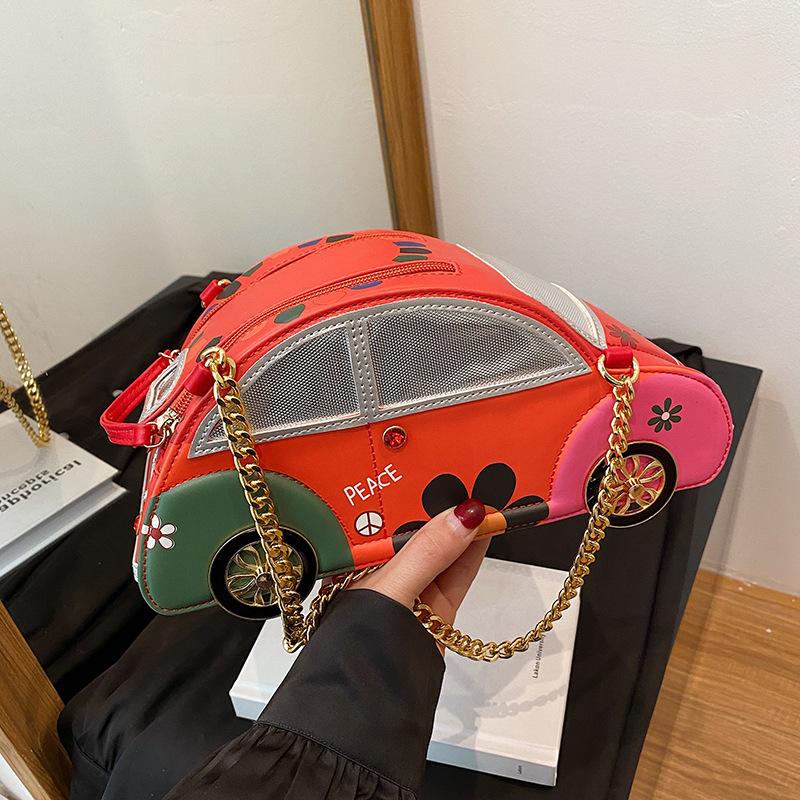 Cute contrasting car bag bag 2025 new Japanese cartoon girl foreign versatile crossbody chain box bag