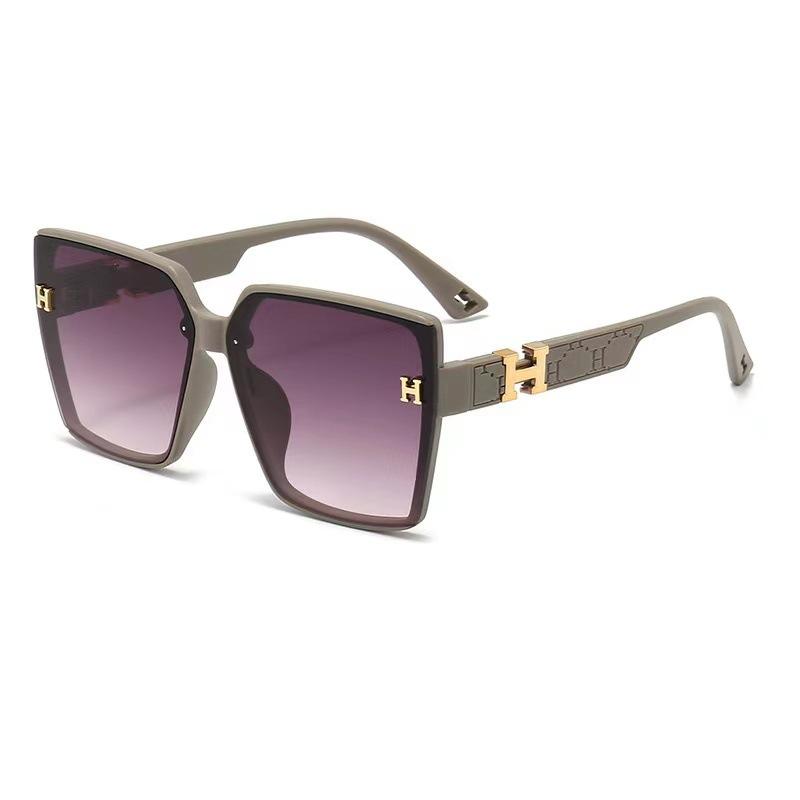 Occhiali da sole con montatura grande a forma di H, stile europeo e americano, da donna, alta moda, occhiali da sole di lusso leggero, versatili, occhiali da sole anti-ultravioletti