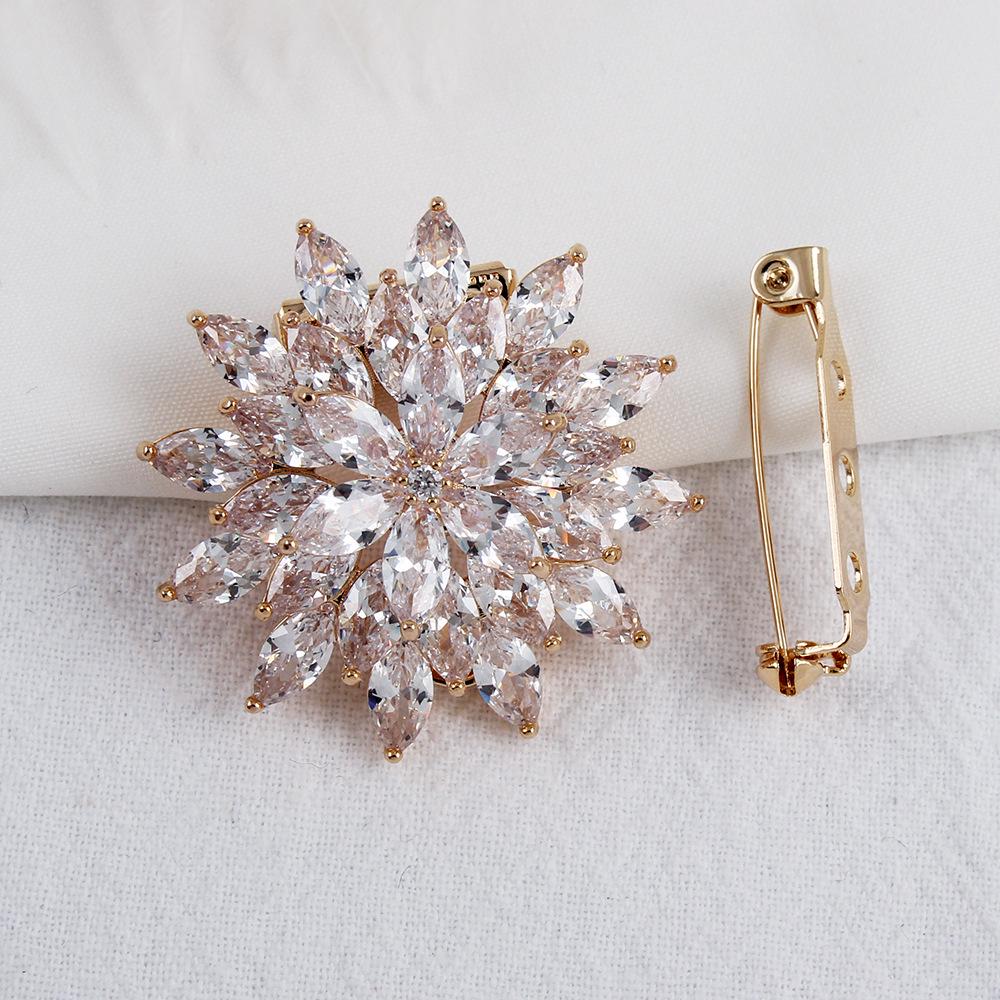 Sunflower Zircon Silk Scarf Buckle and Knotting Ring - Versatile Women s High-End Autumn Accessory
