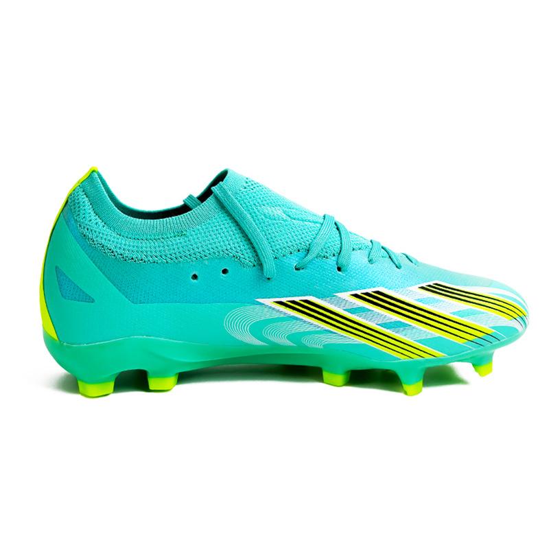 Seamless low-top adult football shoes, men's and women's spikes, students, youth grass training sneakers, a pair of hair