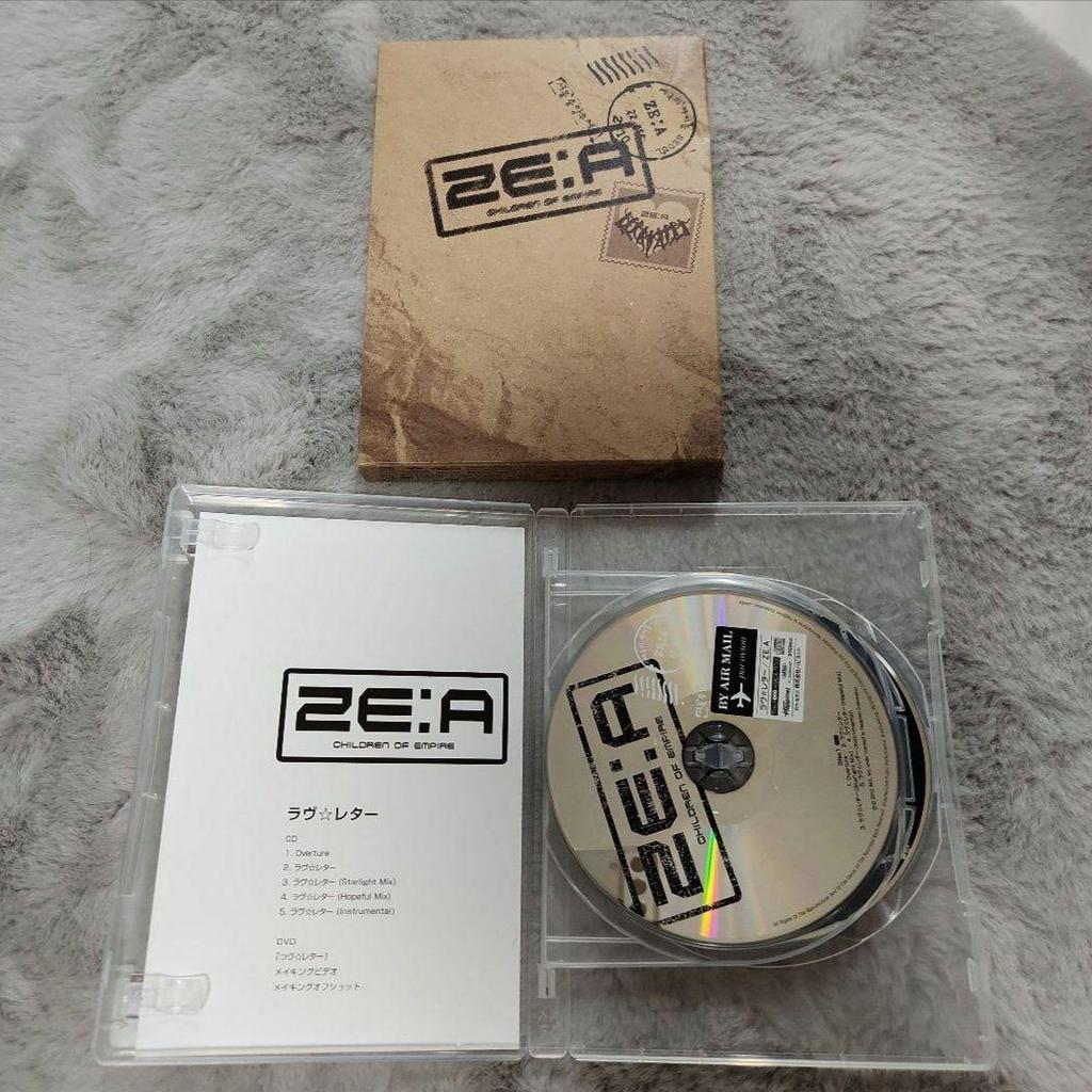 [USED] Rare ZE:A Autograph